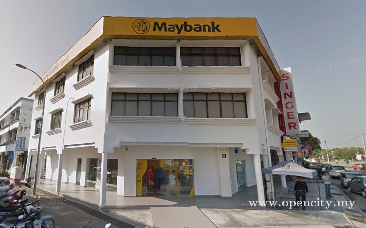 Maybank @ Simpang Ampat