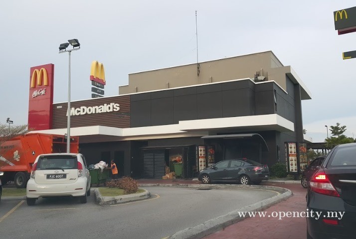 McDonald's Bandar Sri Pinang @ Karpal Singh Drive 